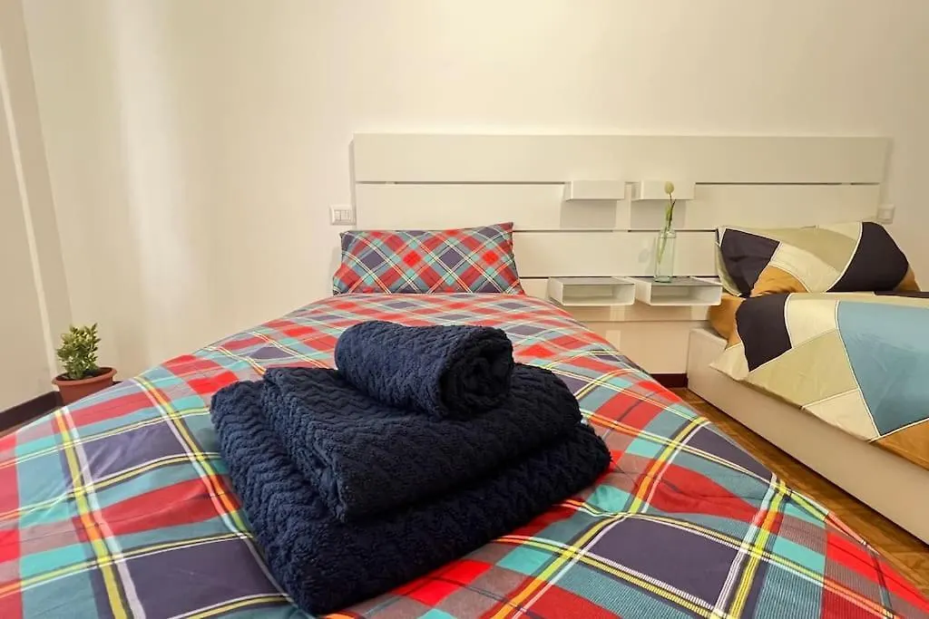 New And Elegant Apartment On The Navigli Netflix E Disney Milano Italia