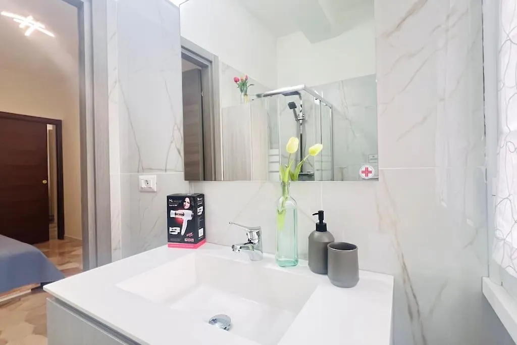 New And Elegant Apartment On The Navigli Netflix E Disney Milano Italia