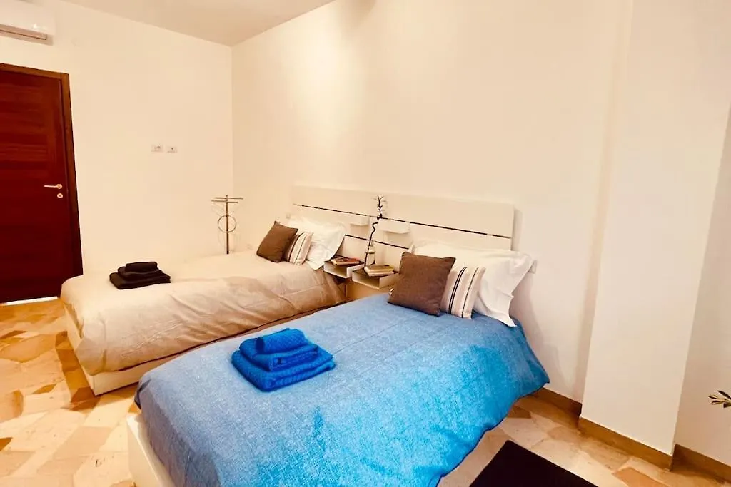 New And Elegant Apartment On The Navigli Netflix E Disney Milan Italy