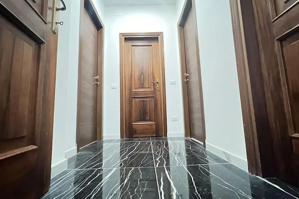 New And Elegant Apartment On The Navigli Netflix E Disney Milan 0*,  Italy