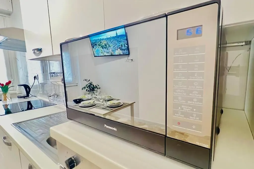 New And Elegant Apartment On The Navigli Netflix E Disney Milan