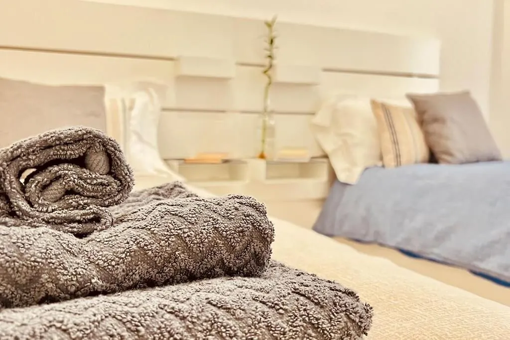 New And Elegant Apartment On The Navigli Netflix E Disney Milan