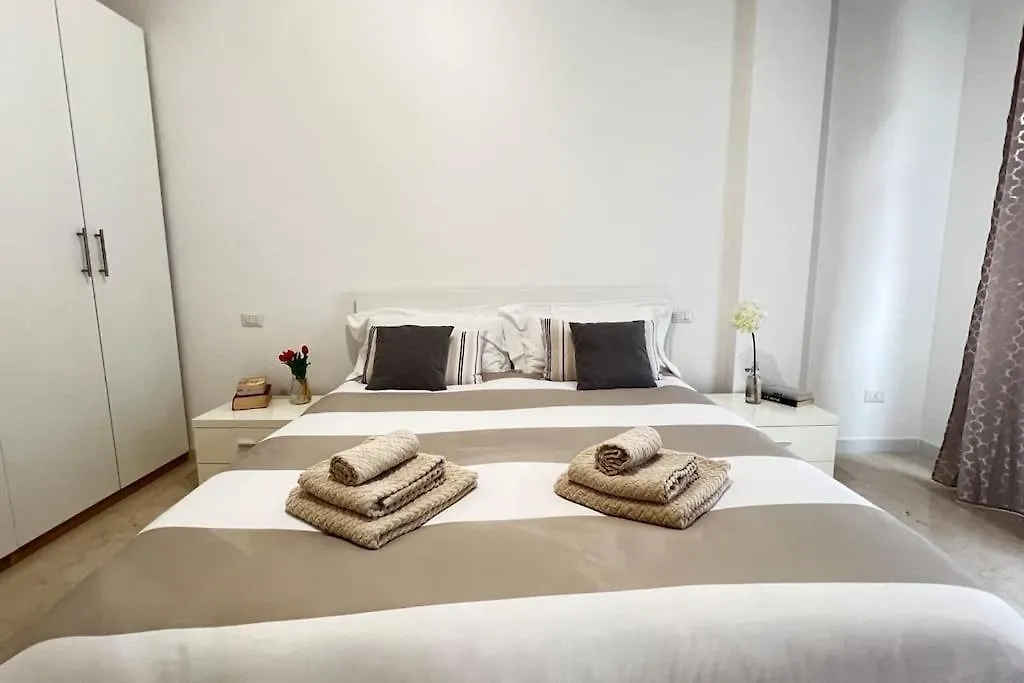 New And Elegant Apartment On The Navigli Netflix E Disney Milan