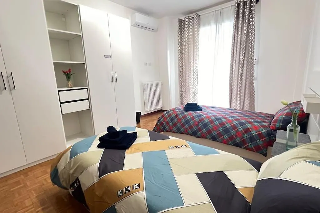 New And Elegant Apartment On The Navigli Netflix E Disney Milan