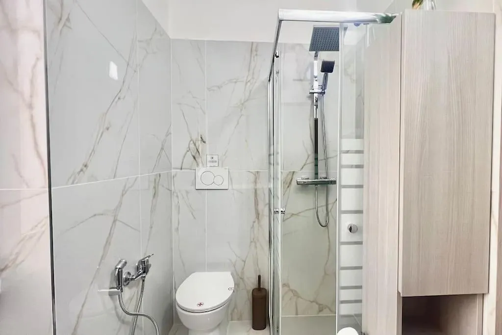New And Elegant Apartment On The Navigli Netflix E Disney Milan