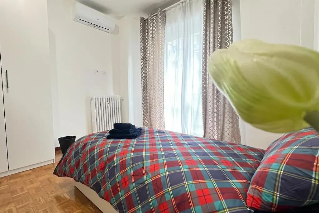 New And Elegant Apartment On The Navigli Netflix E Disney Milan