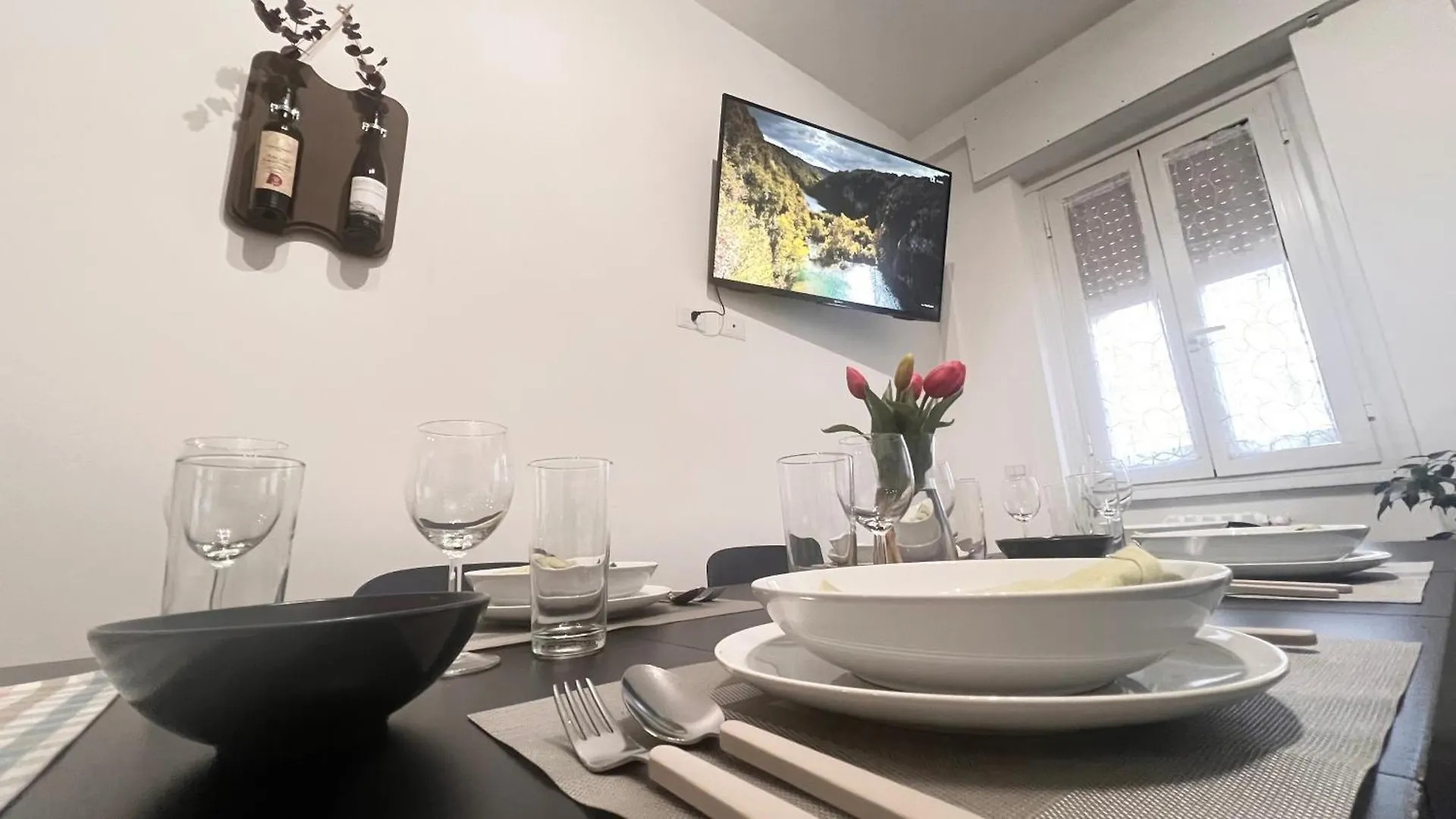 New And Elegant Apartment On The Navigli Netflix E Disney Milan Italy